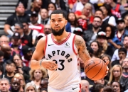 LOL决赛-猛龙击败公牛！范弗利特连拿两双，鹈鹕惨败绿蓝