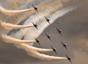 英雄联盟总决赛门票-精密计算与绝对掌控，从德黑兰战术室到F1赛道的制胜哲学