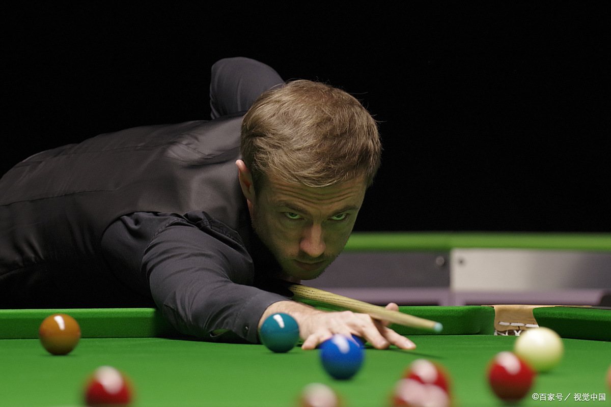 包含意大利逆转威尔士，取得欧锦赛强资格的词条