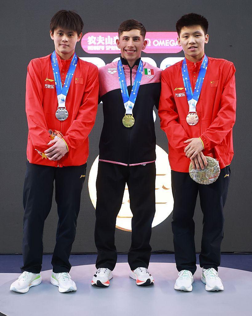 墨西哥代表队豪取拳击比赛冠军 墨西哥代表队豪取拳击比赛冠军