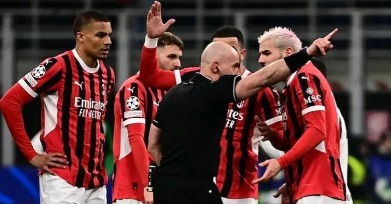 关于AC米兰遭遇连败球队士气低迷的信息