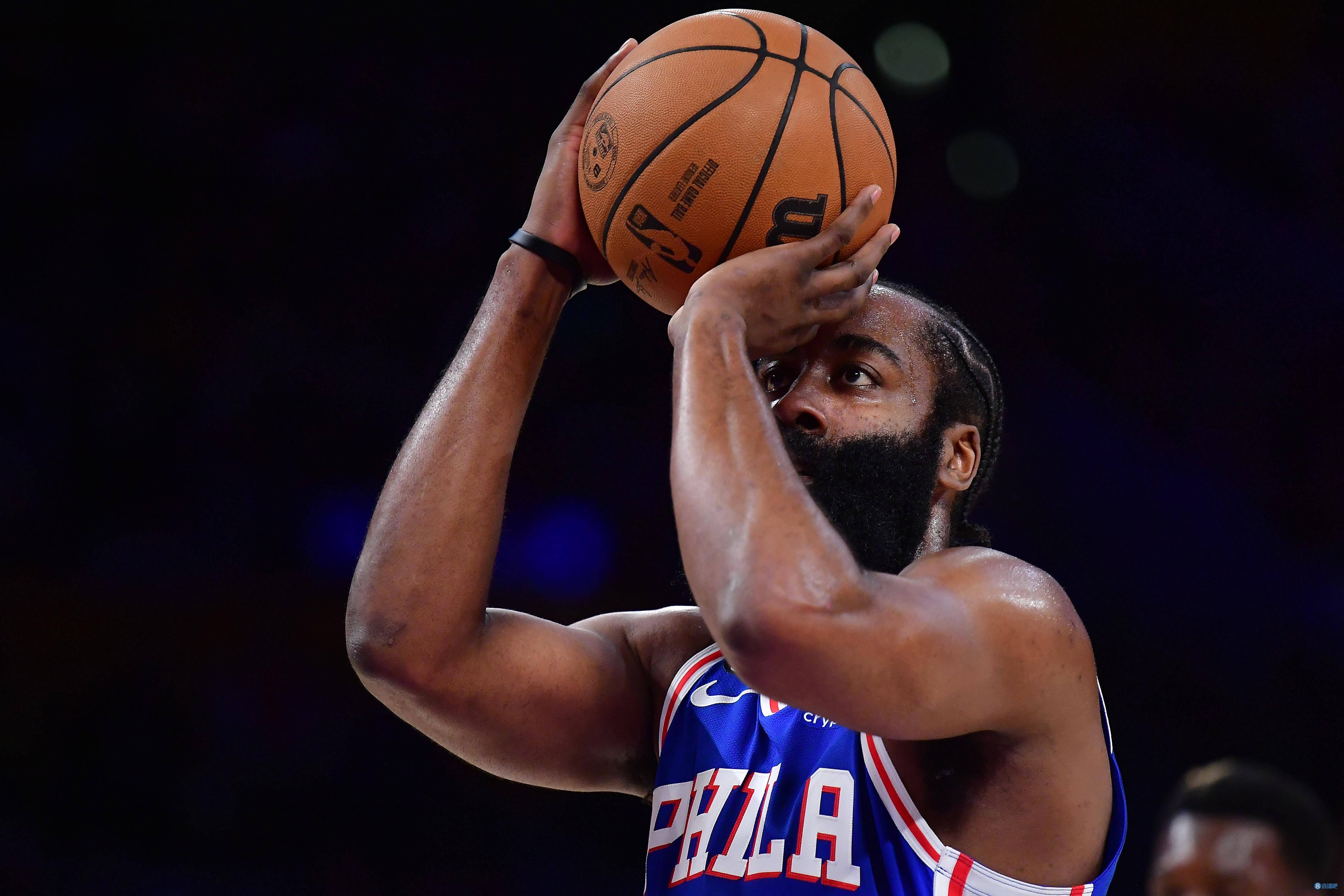 包含新援惊艳表现，球队战力激增的词条