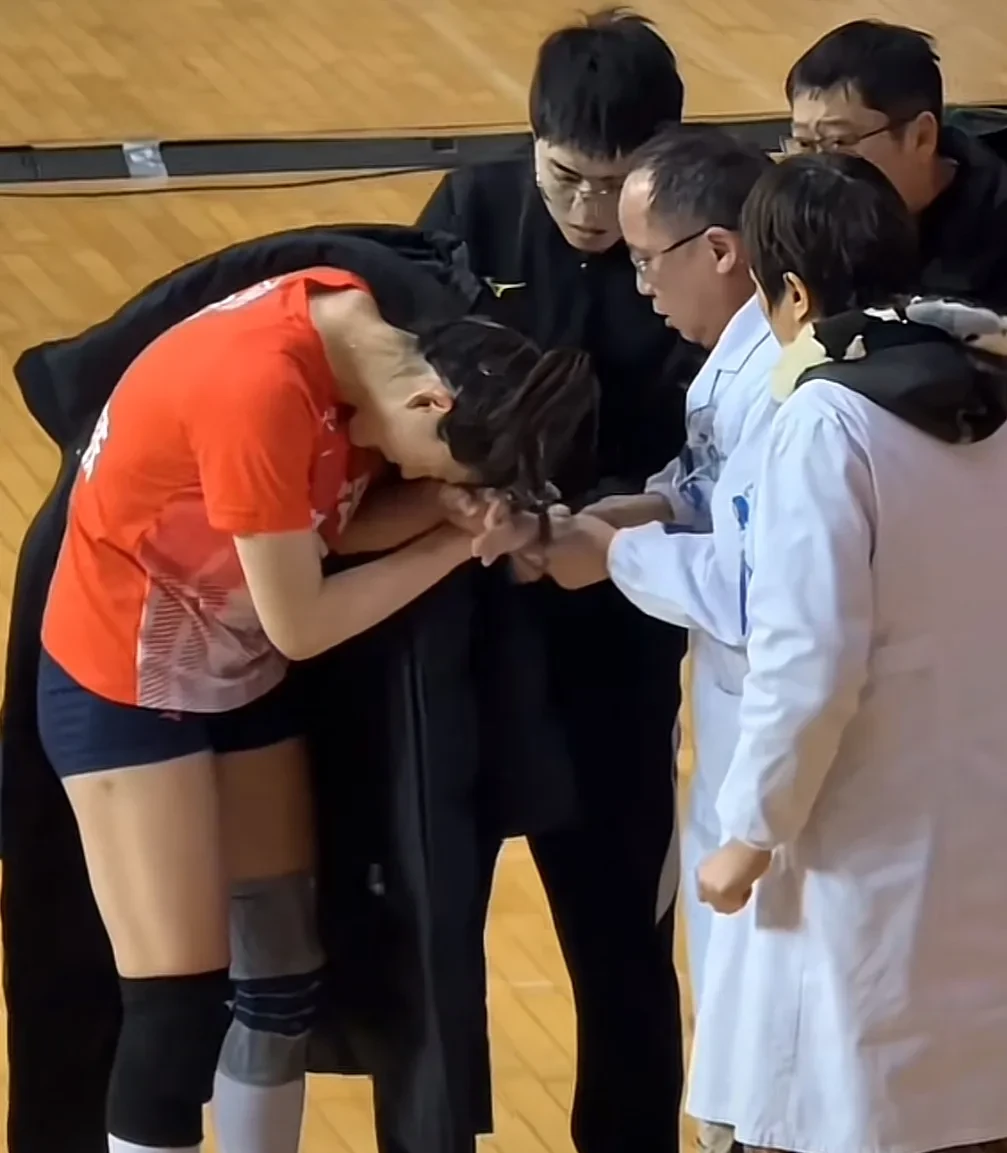 球队主力球员身体状况成谜，比赛结果难料的简单介绍