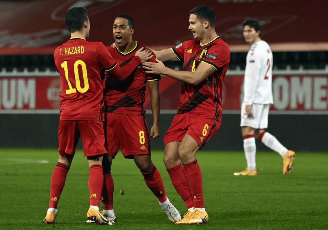 包含德国对阵北马其顿，以比获得欧预赛胜利的词条