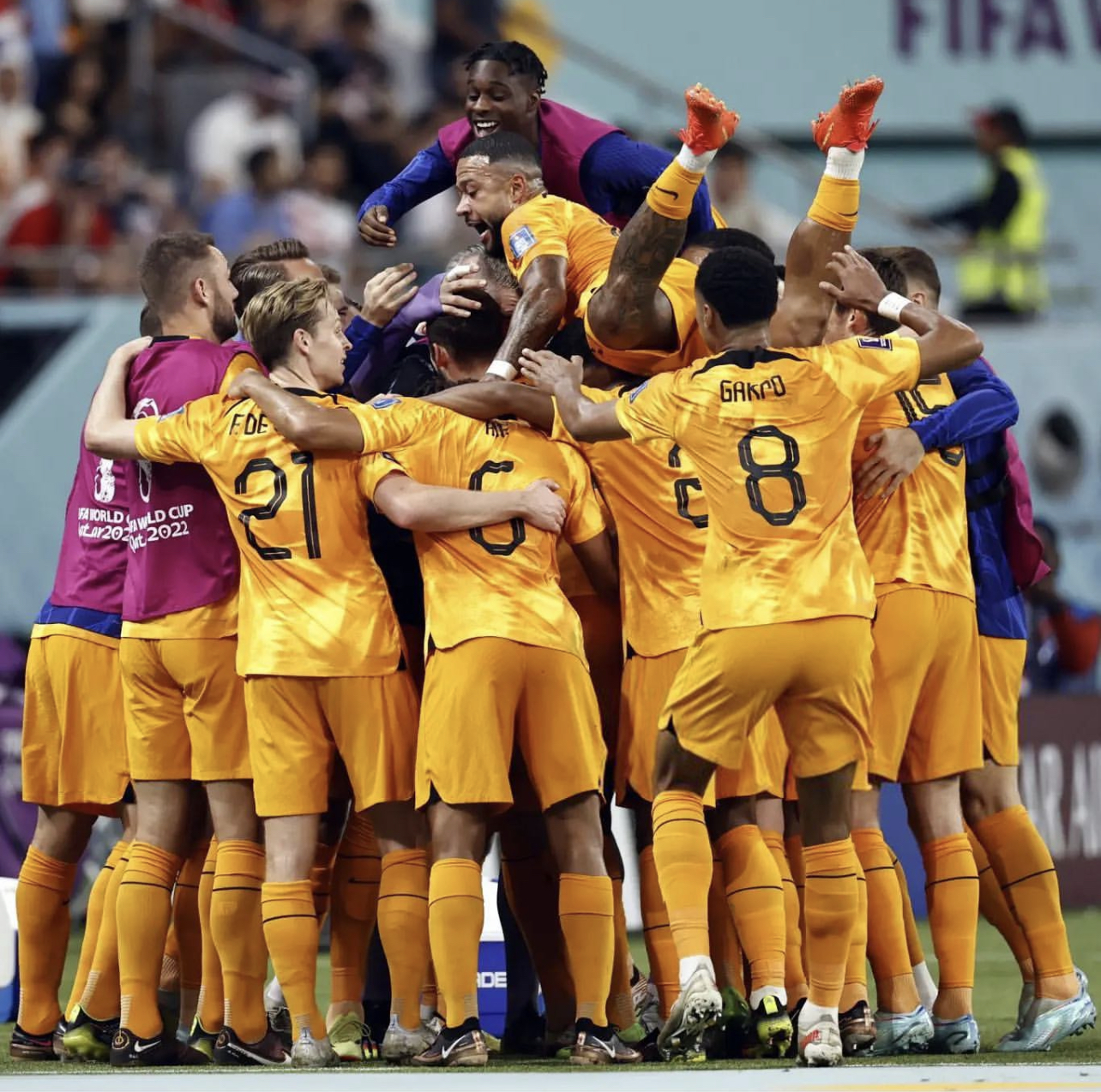 荷兰完胜曼联，佩德里扛起全队