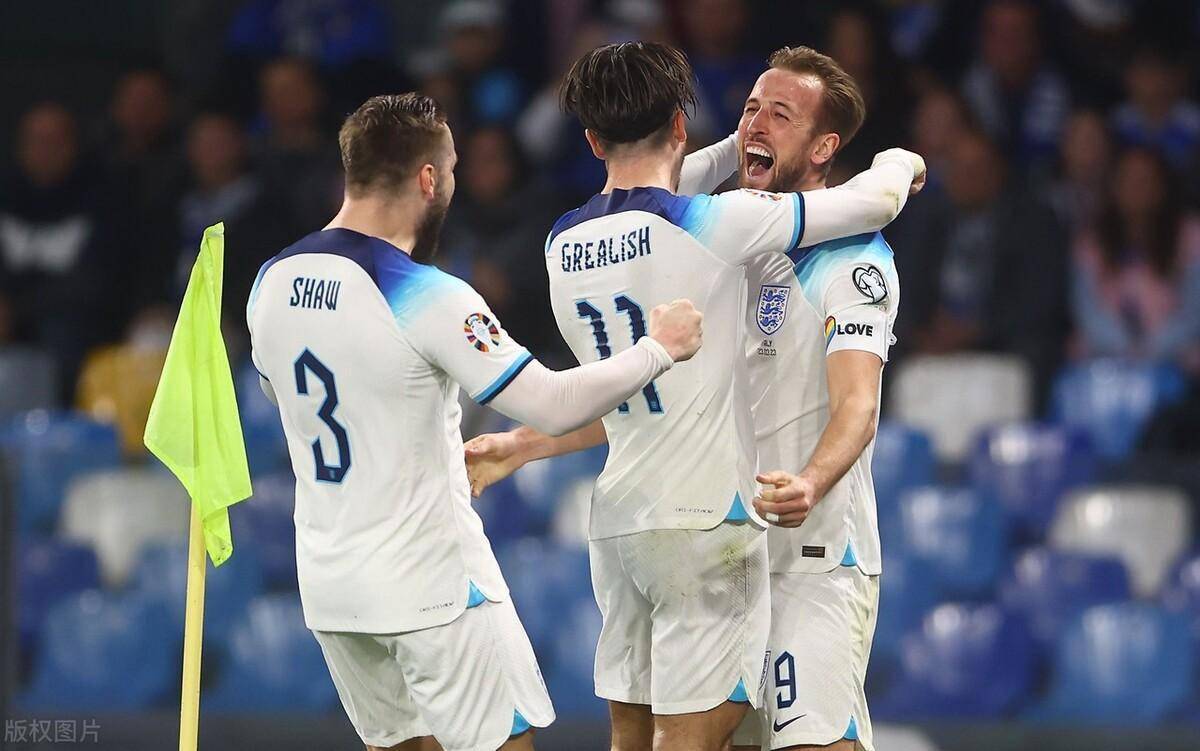 佛罗伦萨遭遇平局，卫冕之路不顺