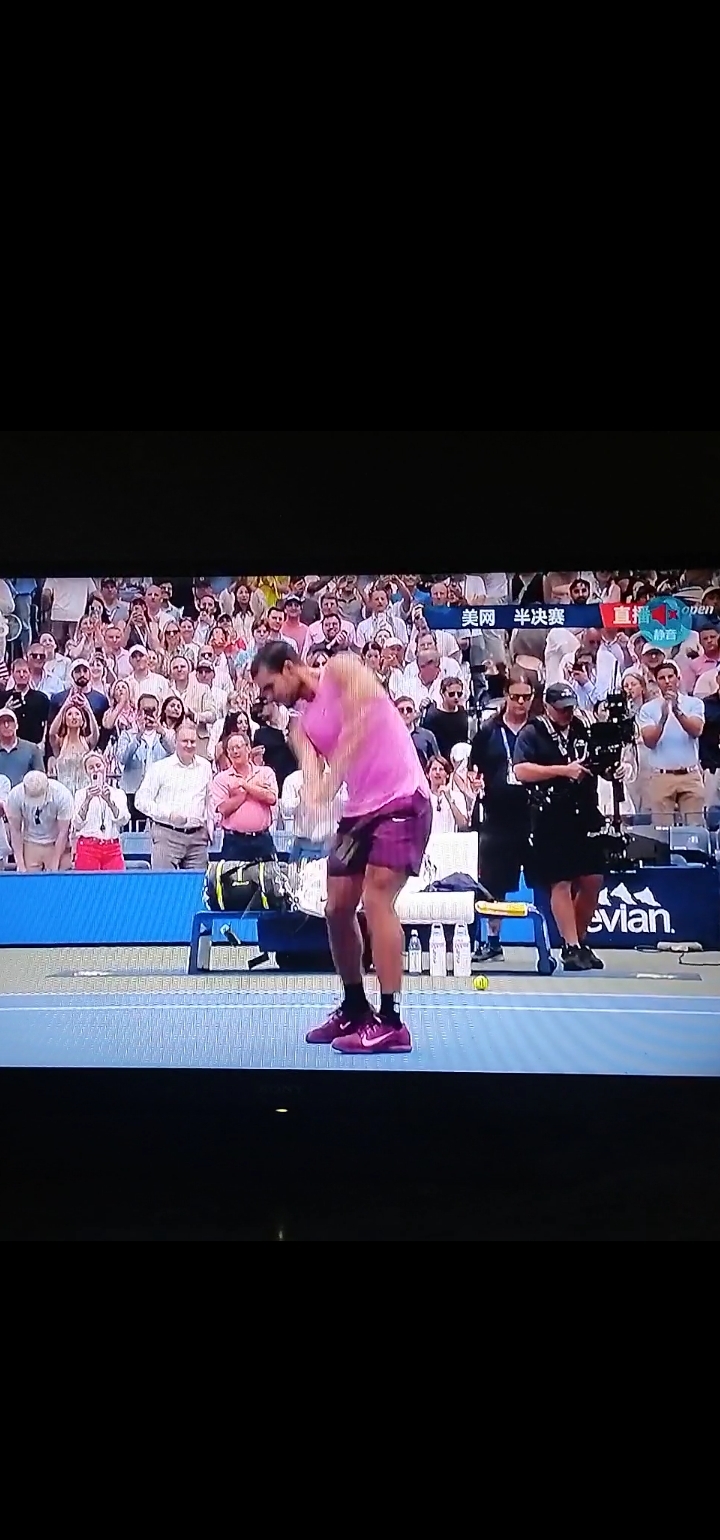 ATP总决赛险胜美网，阿尔卡拉斯状态火热