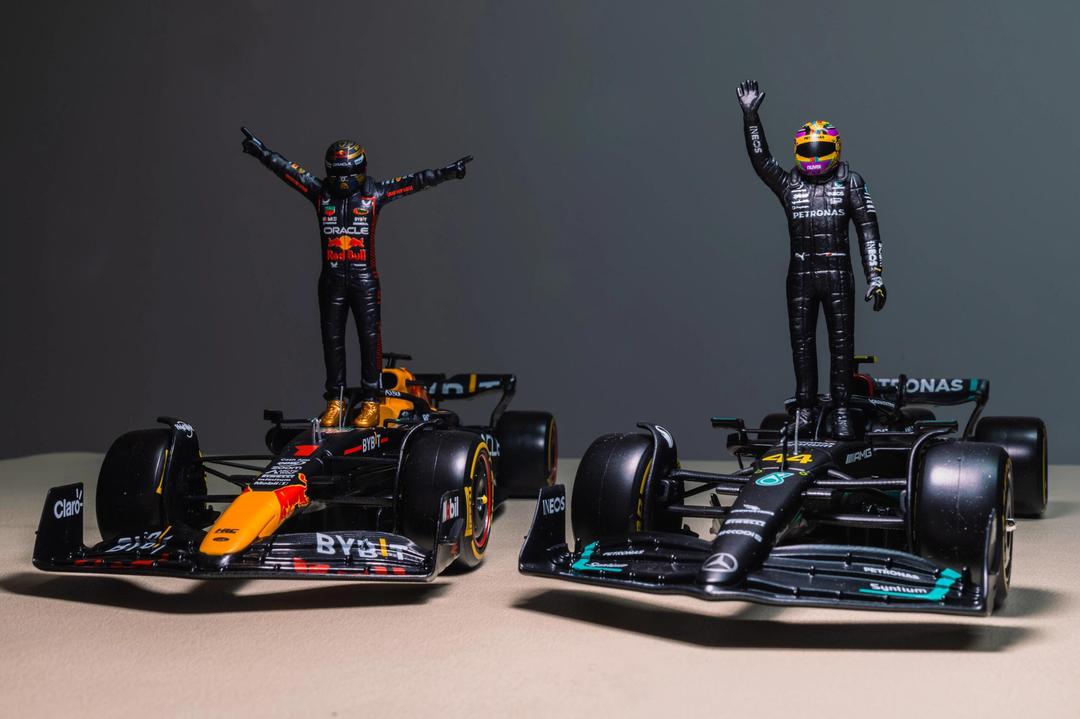 红牛车队碾压阿斯顿马丁，拉塞尔点燃赛场