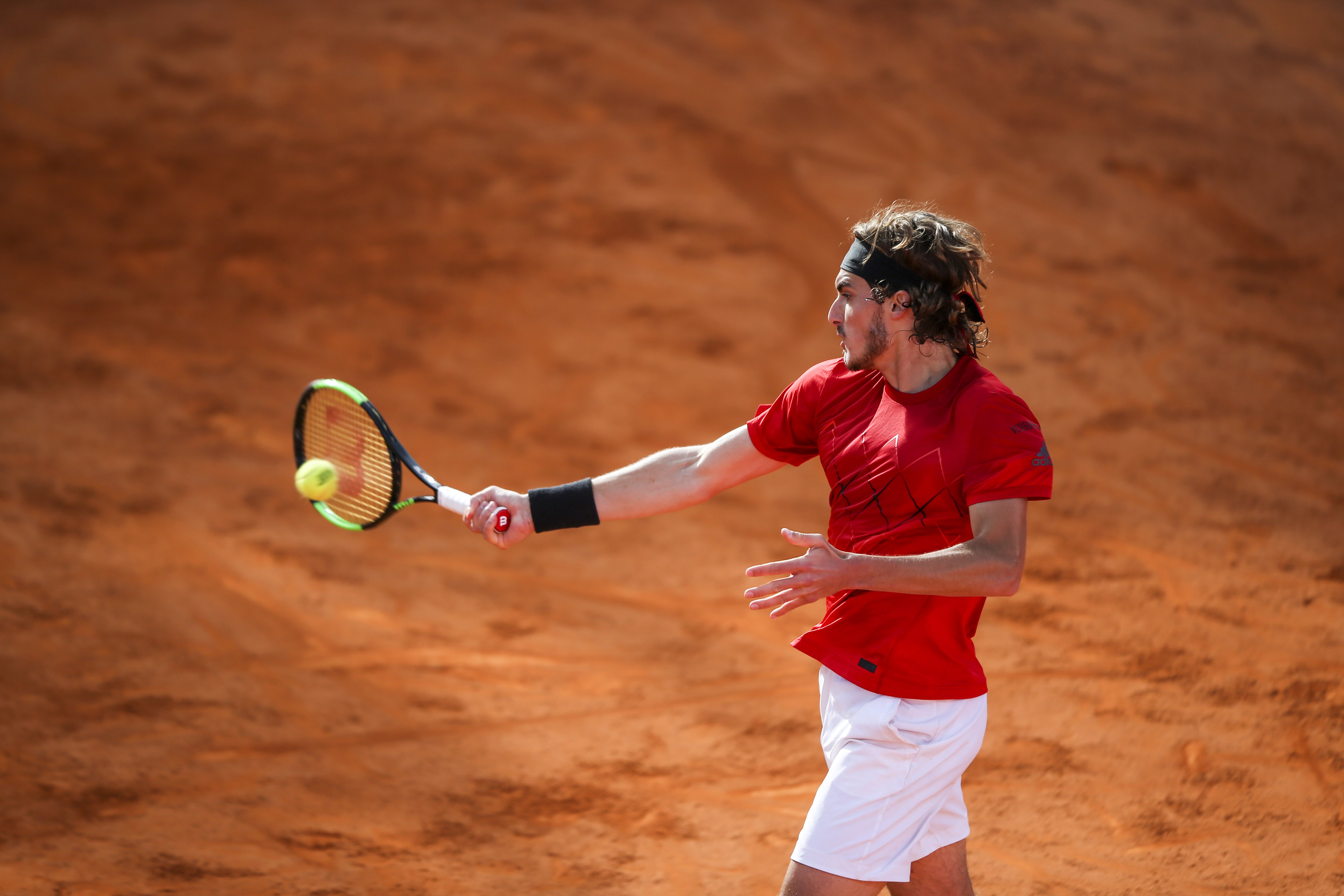 蒙特卡洛大师赛鏖战戴维斯杯，西西帕斯带队取胜