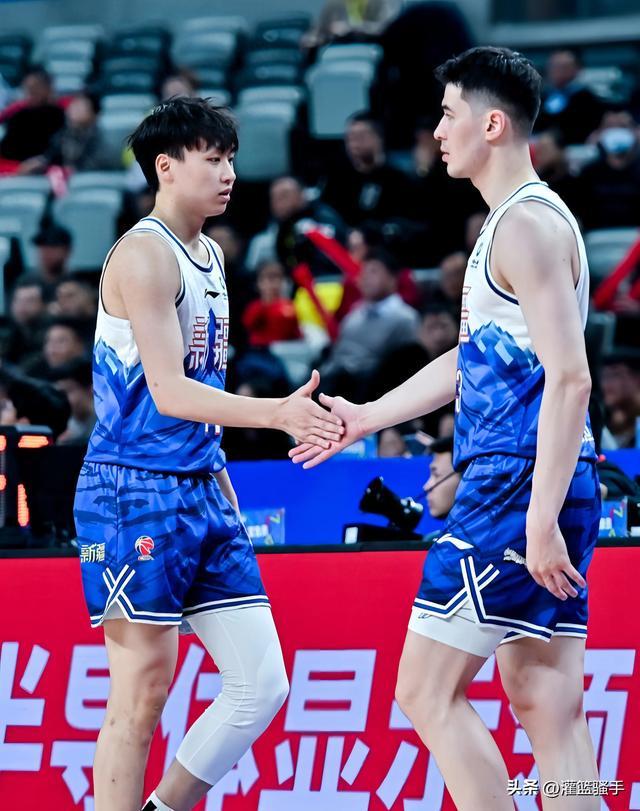 辽宁队完胜北京队，克莱刷新纪录