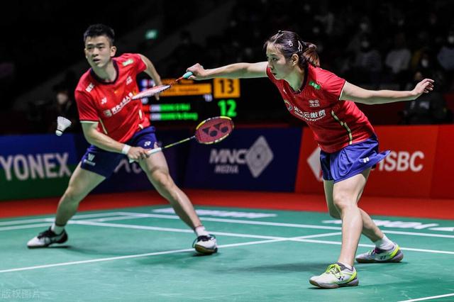 日本队翻盘印尼队，黄鸭组合统治全场