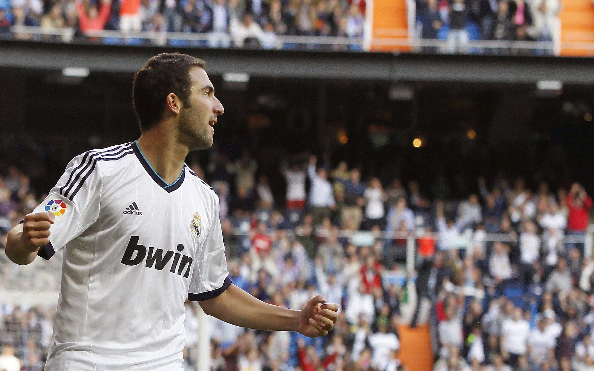 跨时空的体育主宰力，上海队强行终结雷霆，哈利伯顿在西甲国家德比接管比赛