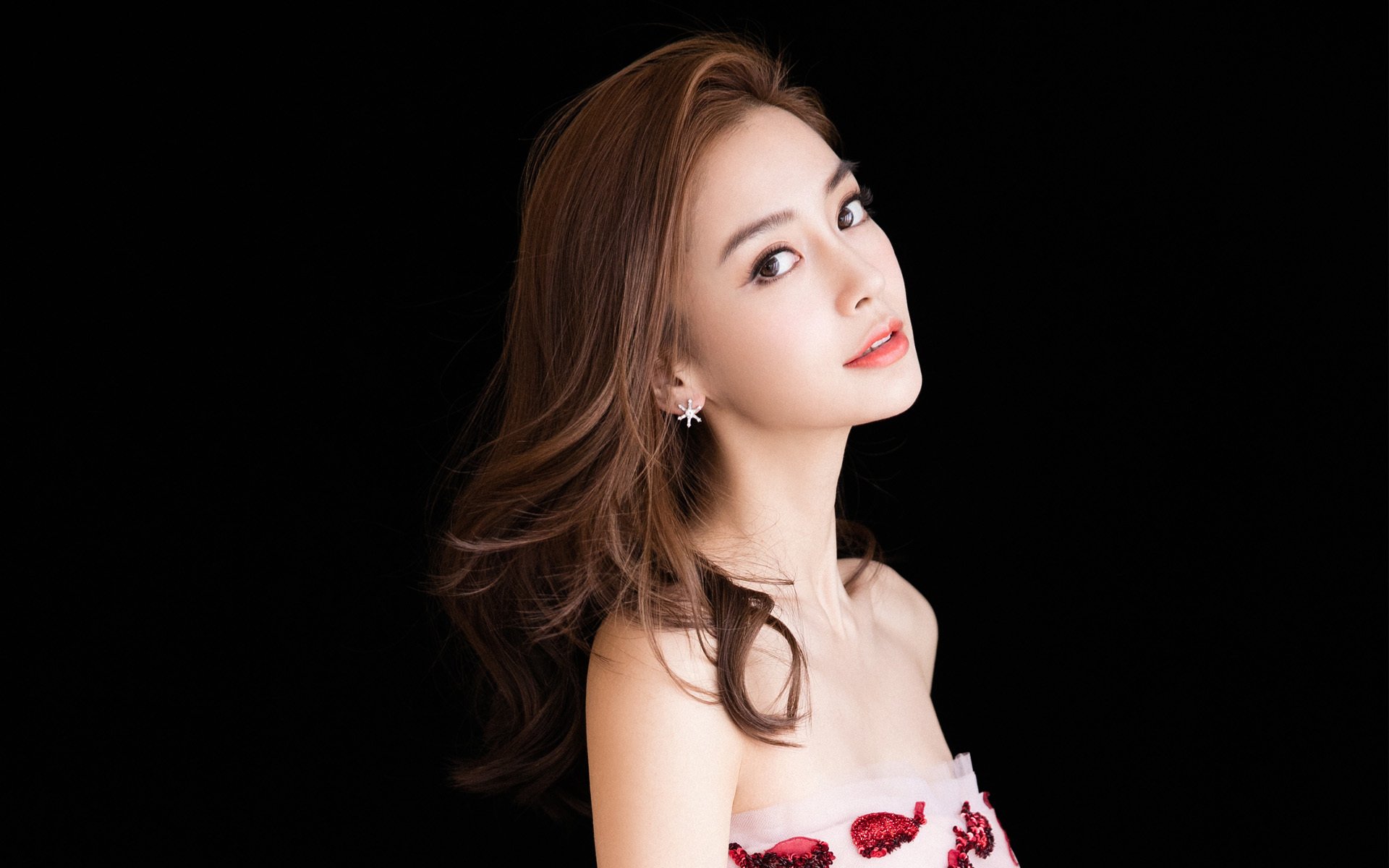 铁闸与尖刀，拜仁关键战突围瑞士，阿什拉夫成为真正的关键先生