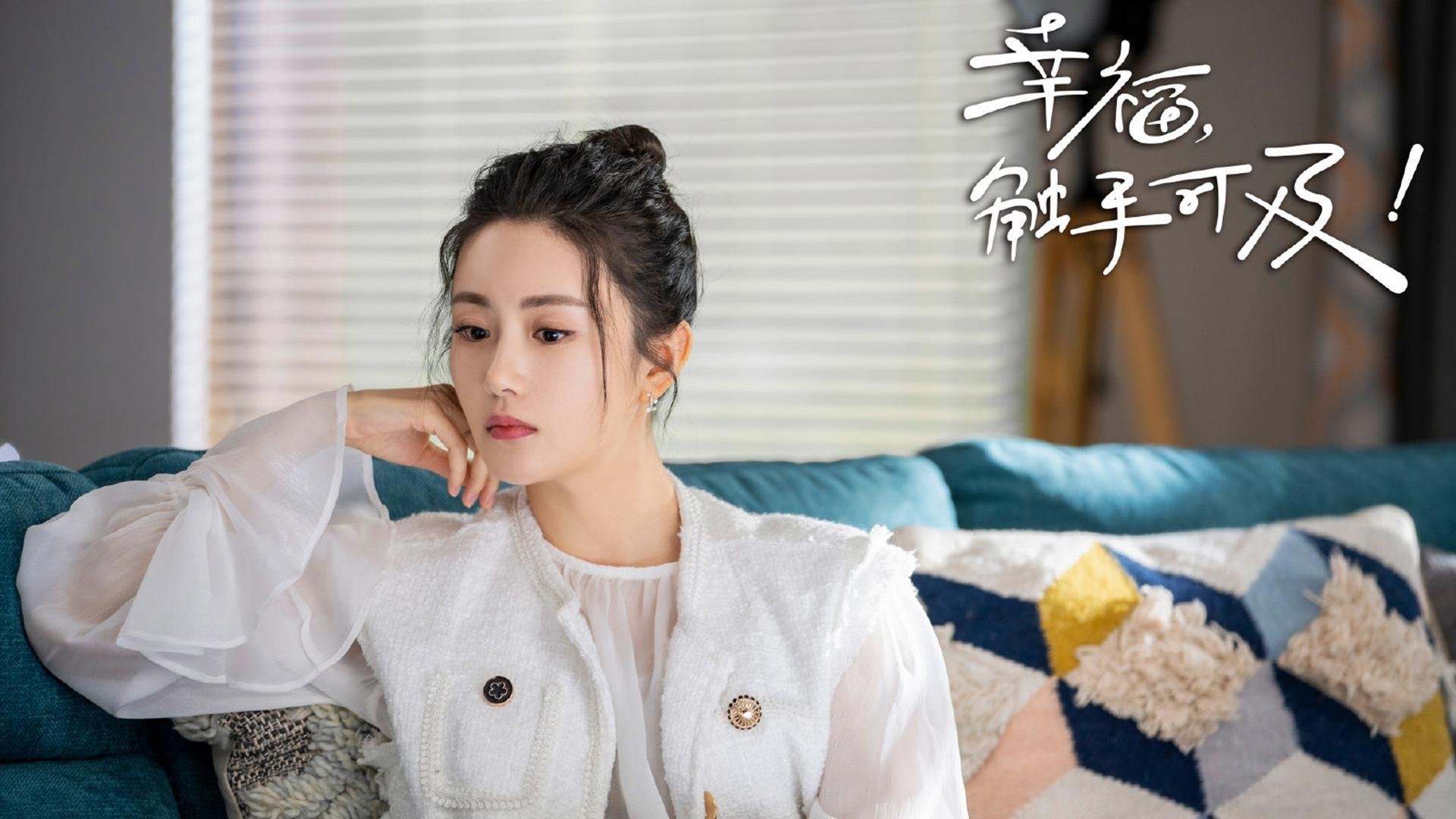 蛰伏三节终苏醒!布克末节狂飙率湖人高原擒掘金